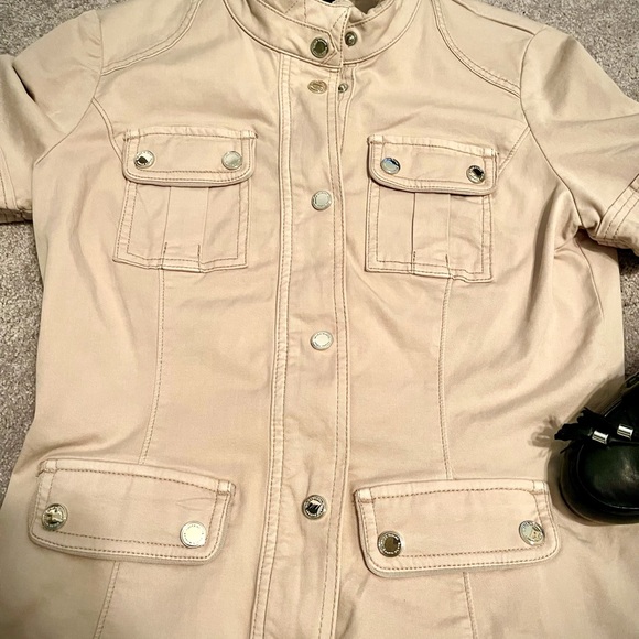 Khaki ss WHBM jacket sz 4 or small - Picture 3 of 9